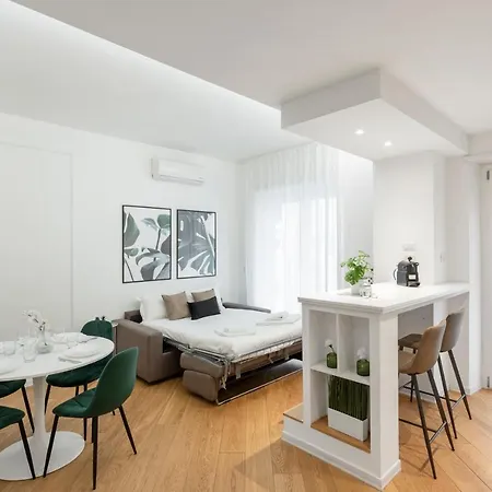 White Flat Gallia * Roma