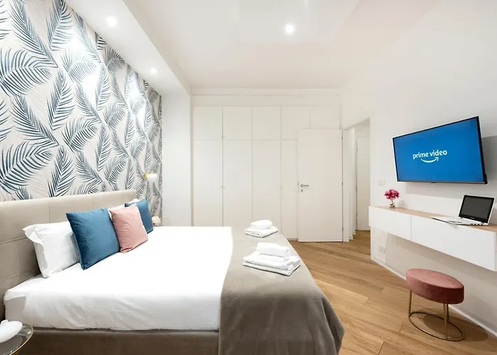 Apartment White Flat Gallia